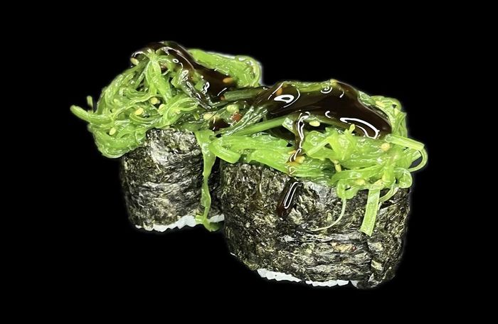 Wakame salotų gunkan – Emaroll Kalotė